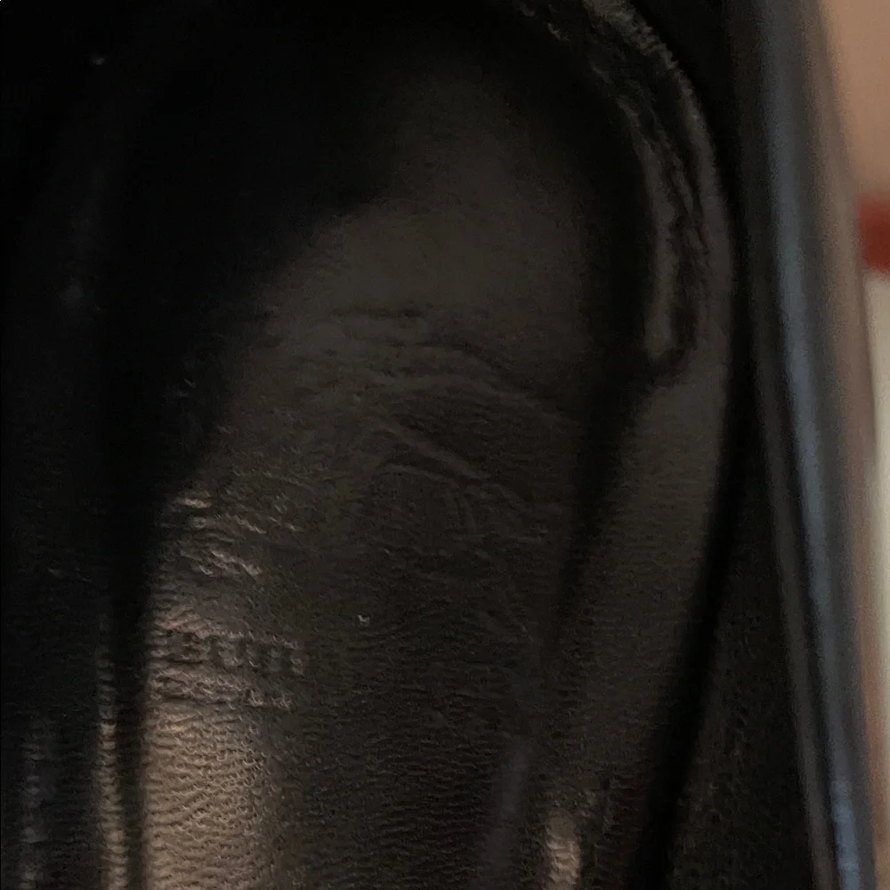 Burberry Glossy Black Women's Flats - Picture 3 of 7